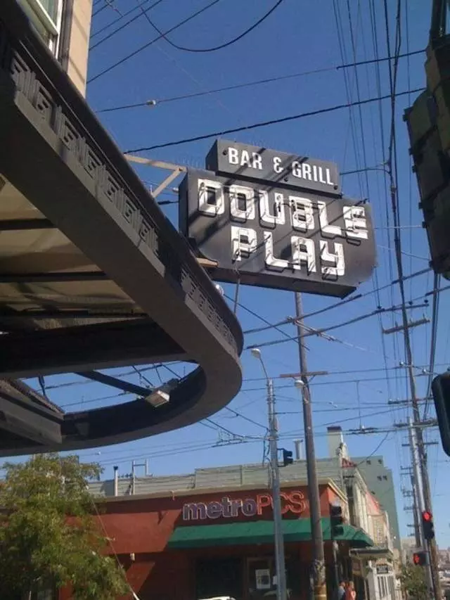 Double Play Bar & Grill