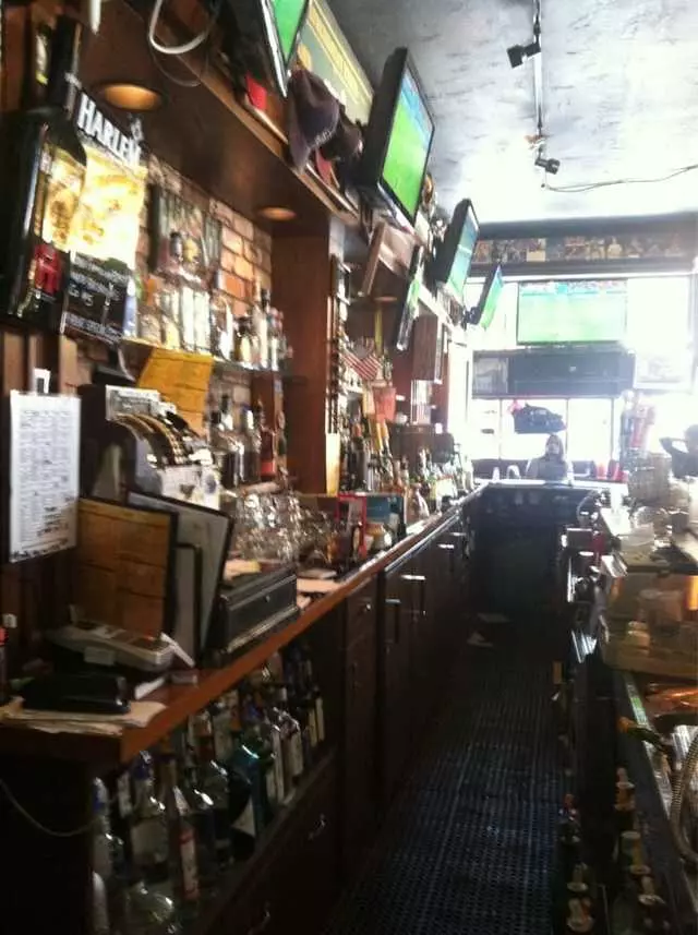 Double Play Bar & Grill
