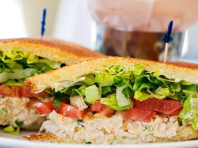 The Cheesecake Factory