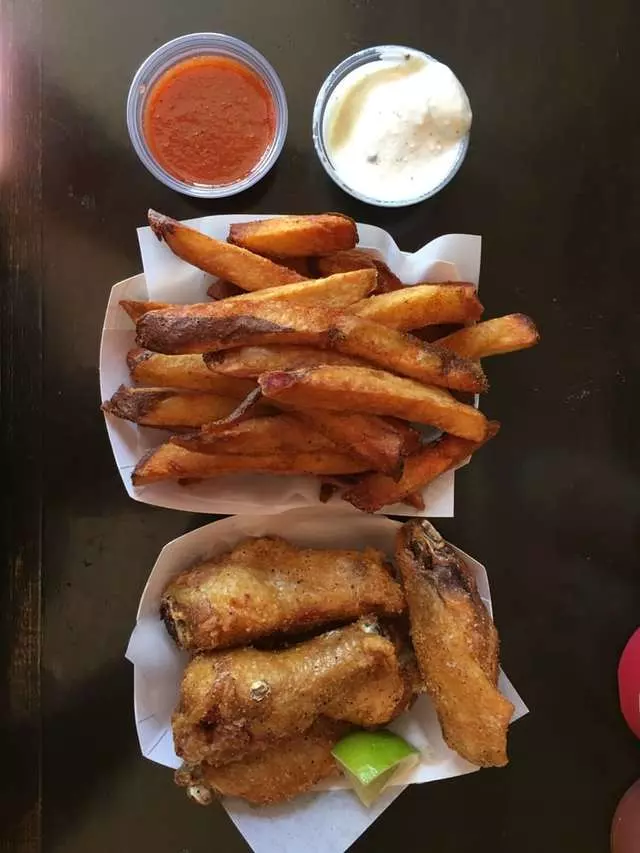 Wing Wings