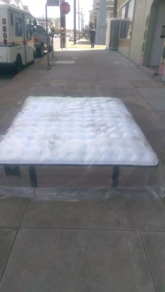 Aladdin Rugs & Mattresses