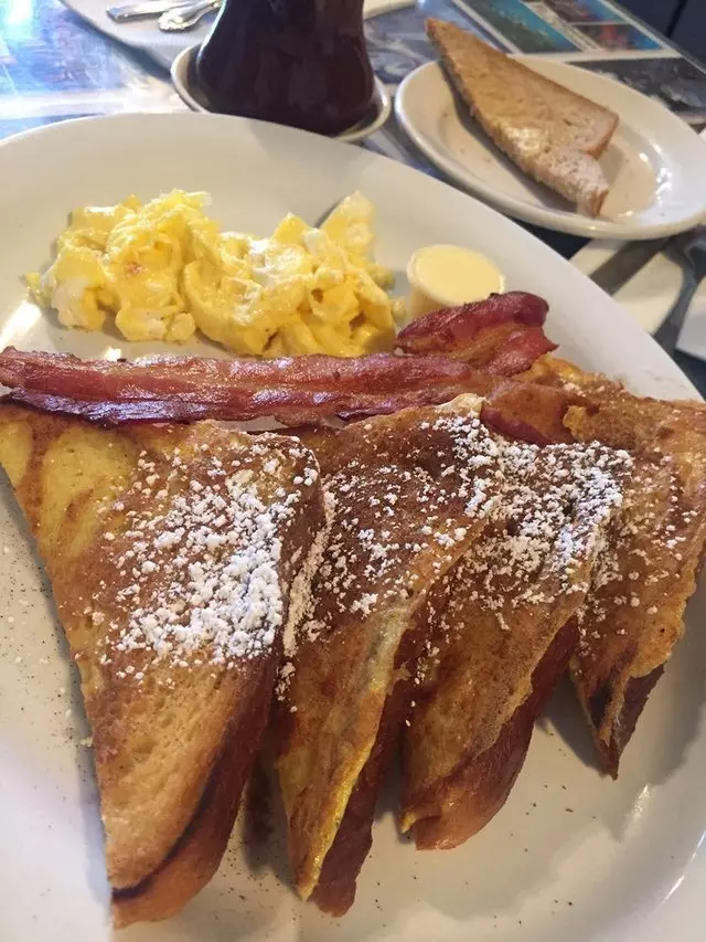 Art’s Cafe