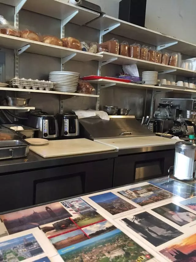 Art’s Cafe