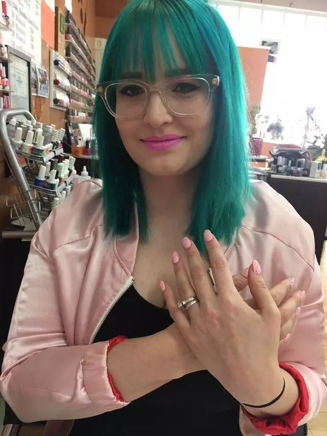 Artistic Nails & Spa