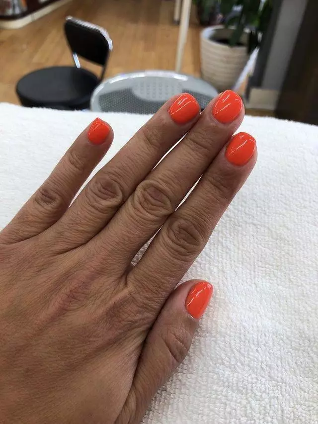 Artistic Nails & Spa