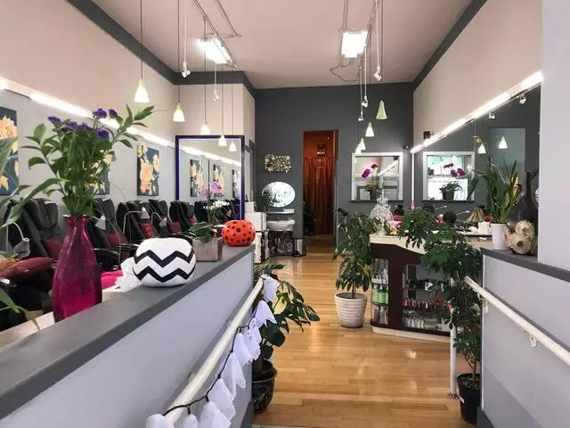 Artistic Nails & Spa