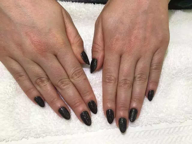 Artistic Nails & Spa