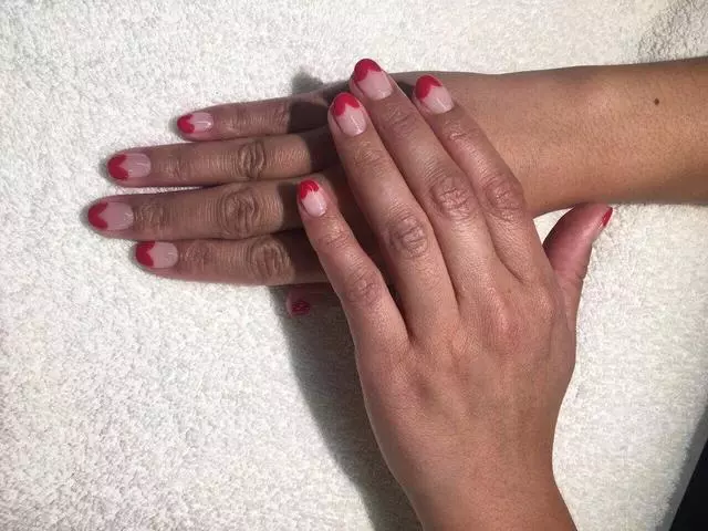Artistic Nails & Spa