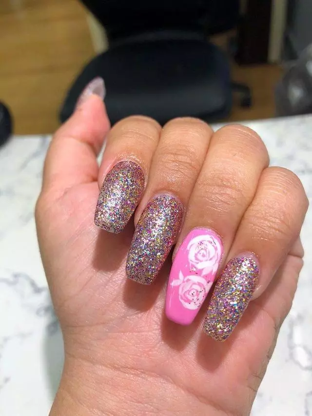 Artistic Nails & Spa