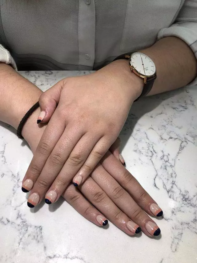 Artistic Nails & Spa