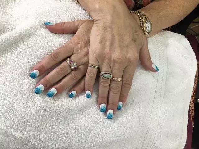 Artistic Nails & Spa