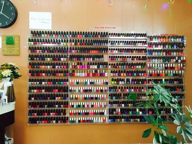 Artistic Nails & Spa