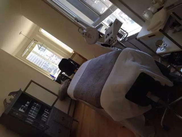 AES Acne Clinic