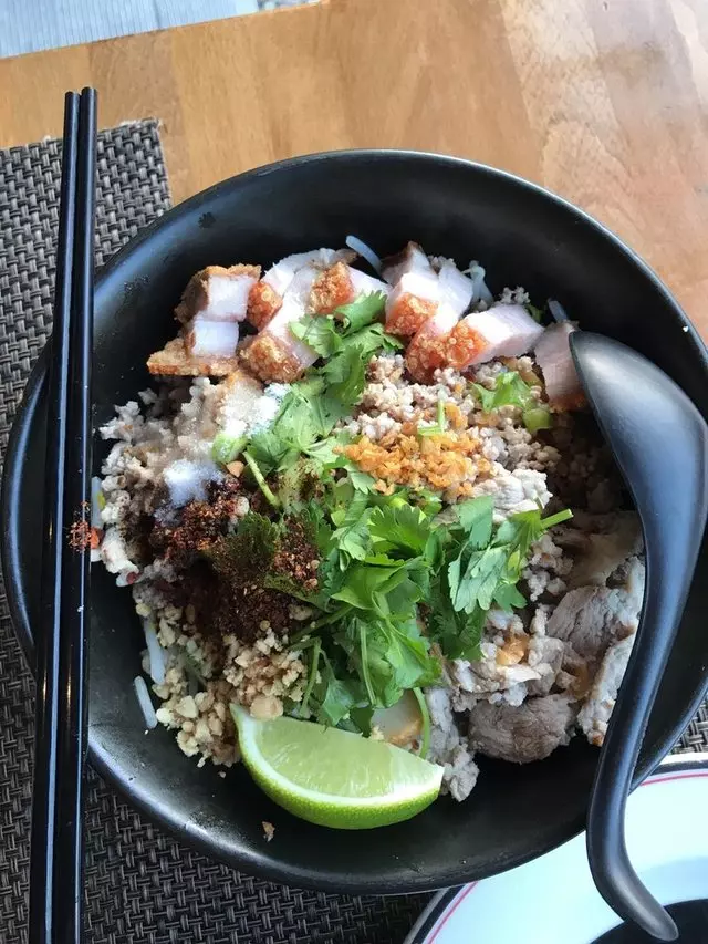 Lers Ros Thai