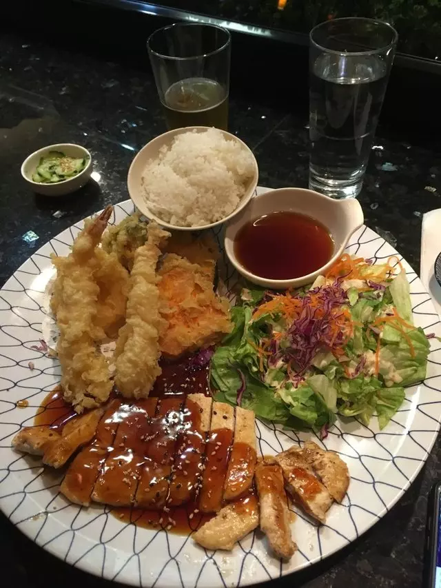 Sushi Bistro