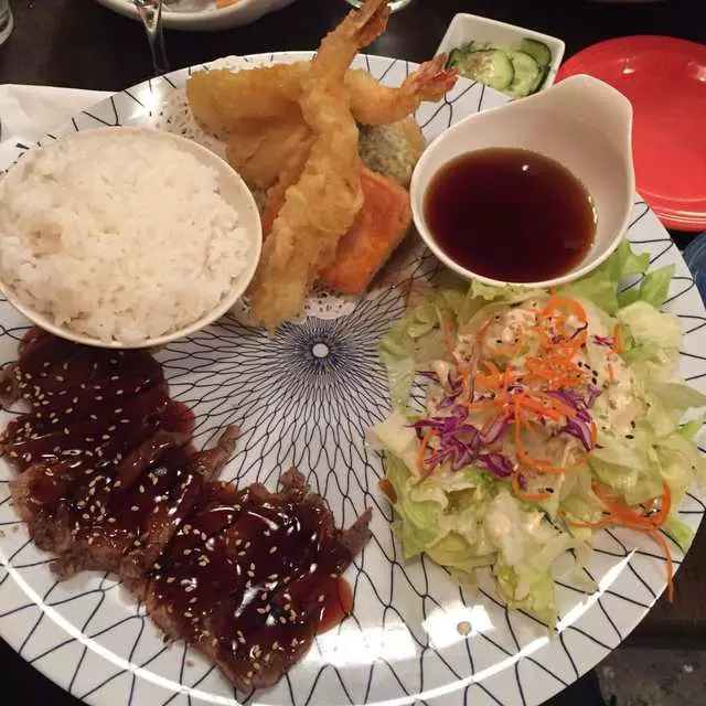 Sushi Bistro