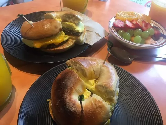 L’s Caffe