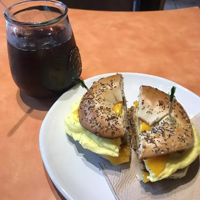 L’s Caffe