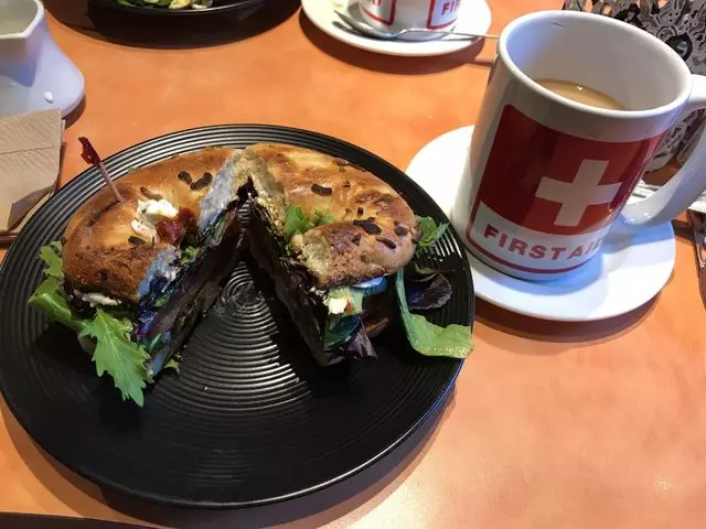 L’s Caffe