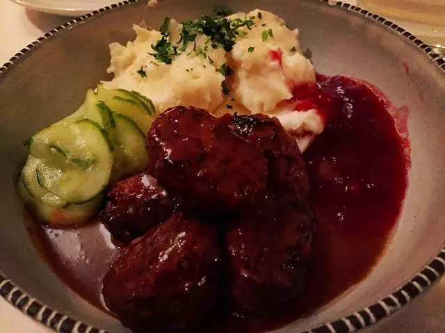 Pläj Scandinavian Restaurant & Bar
