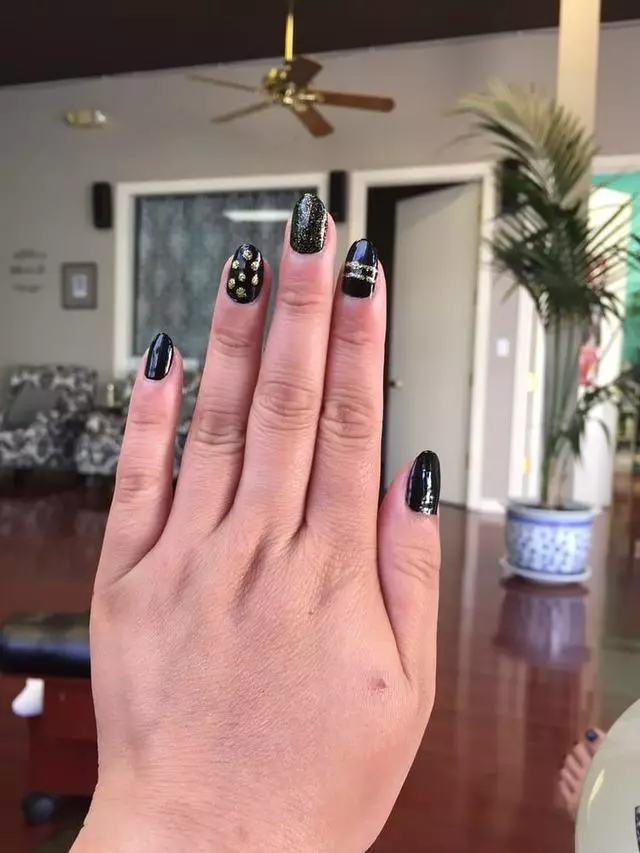 Akua Nail Salon