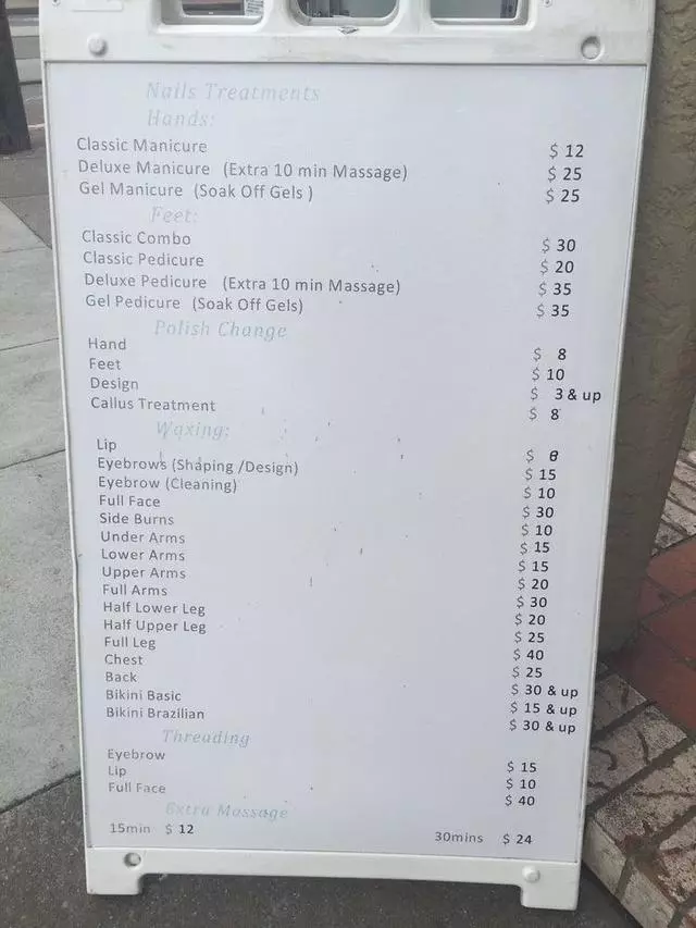 Akua Nail Salon