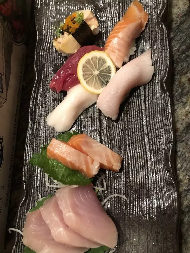 Akiko’s Sushi Bar