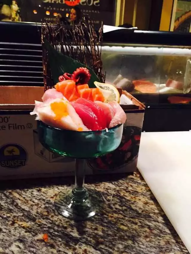 Akiko’s Sushi Bar