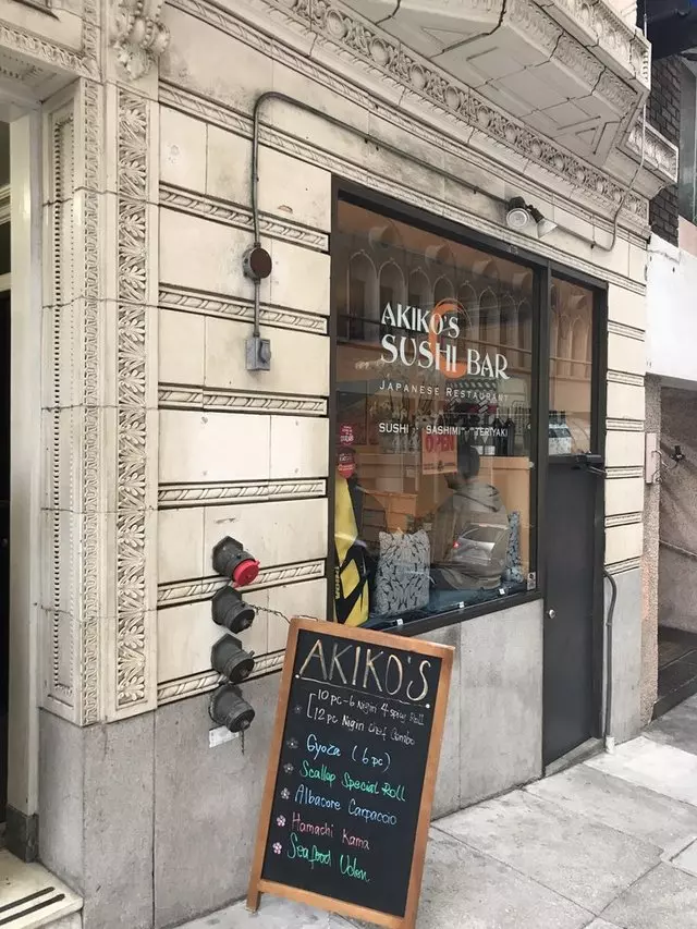 Akiko’s Sushi Bar