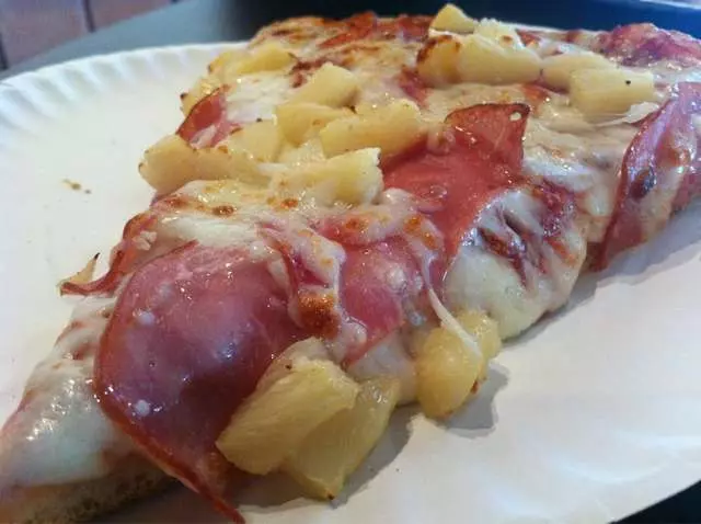 Nizario’s Pizza