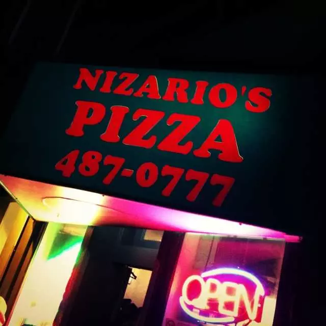 Nizario’s Pizza