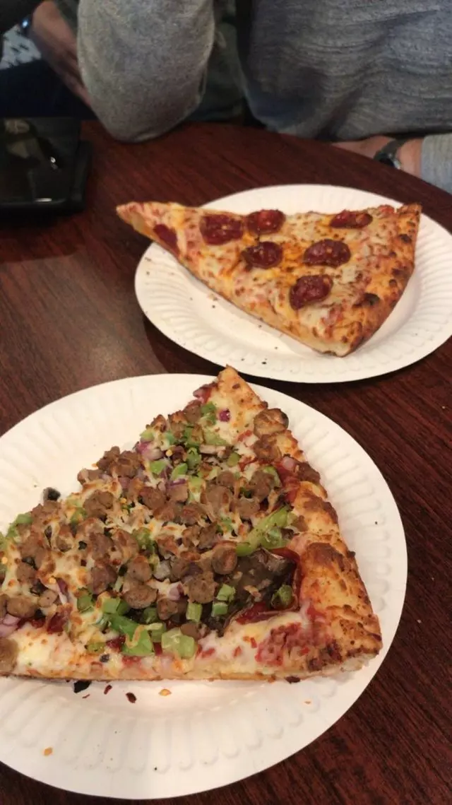 Nizario’s Pizza