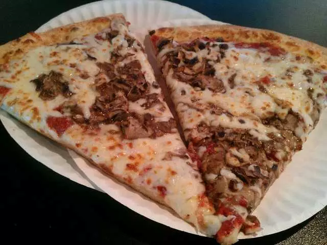 Nizario’s Pizza