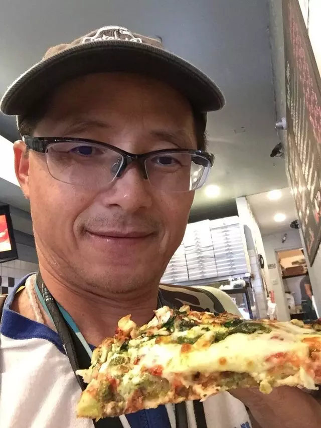 Nizario’s Pizza