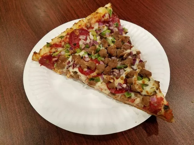 Nizario’s Pizza