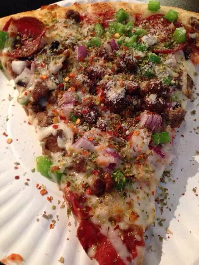 Nizario’s Pizza