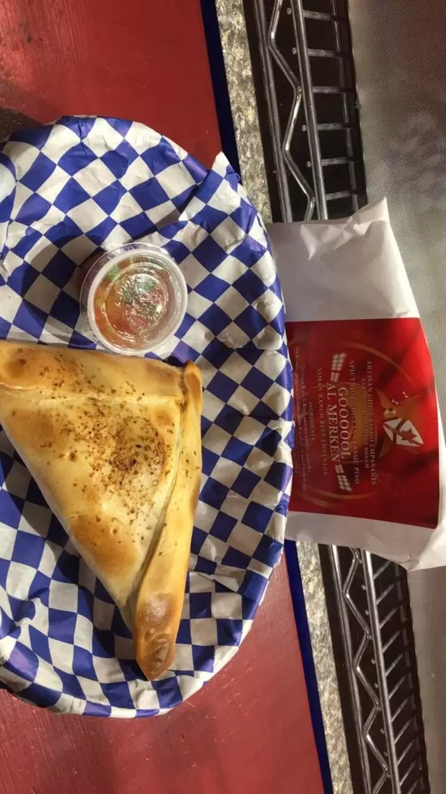 Chile Lindo Empanadas