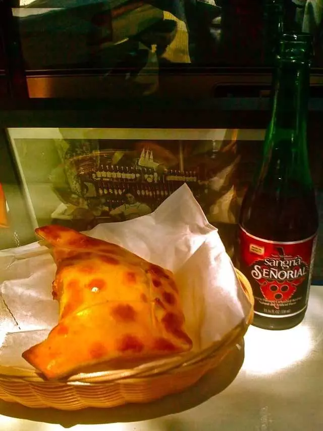 Chile Lindo Empanadas