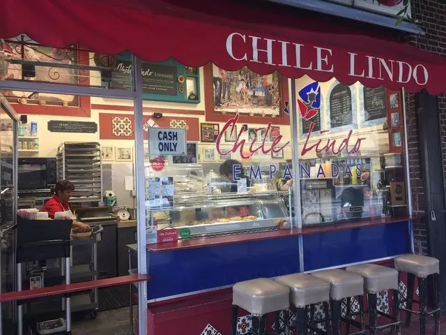 Chile Lindo Empanadas