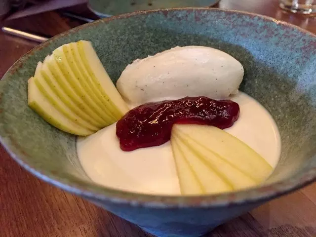 Nomica