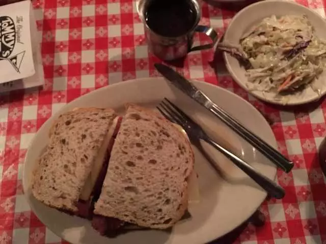 Tommy’s Joynt