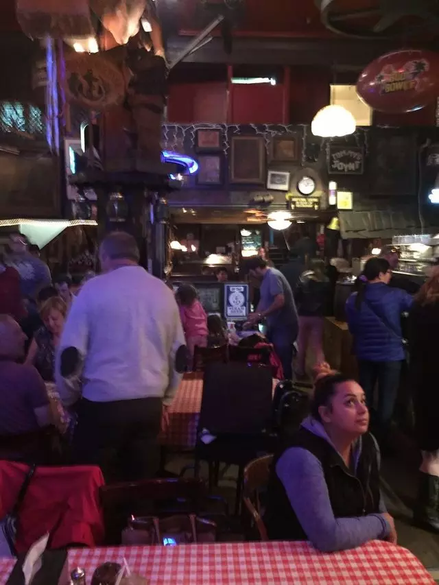Tommy’s Joynt