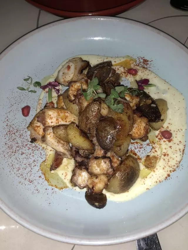 Canela Bistro & Wine Bar