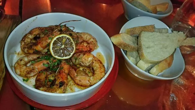 Canela Bistro & Wine Bar