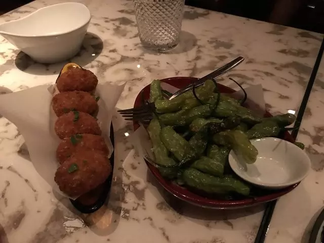 Canela Bistro & Wine Bar