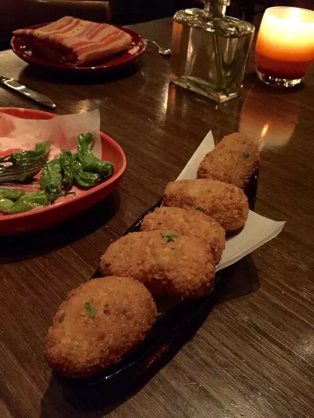 Canela Bistro & Wine Bar