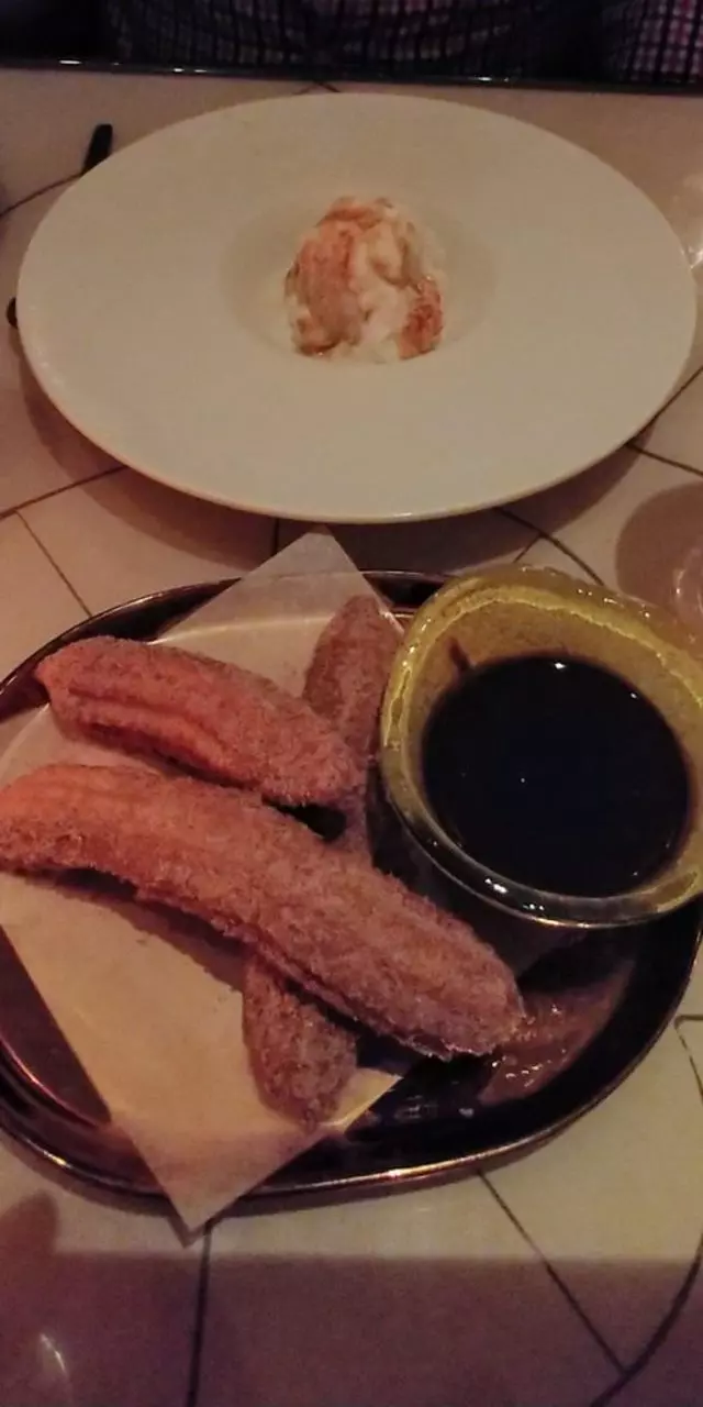 Canela Bistro & Wine Bar