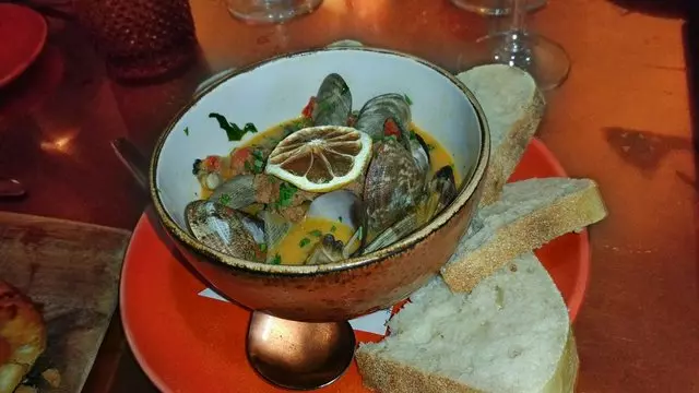 Canela Bistro & Wine Bar
