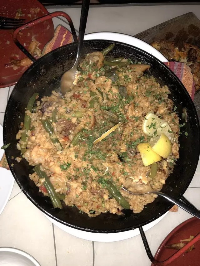 Canela Bistro & Wine Bar