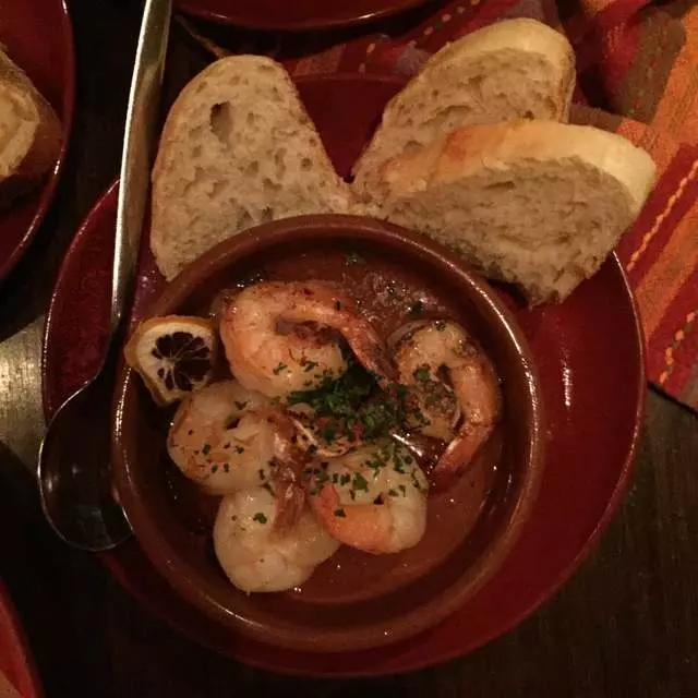 Canela Bistro & Wine Bar